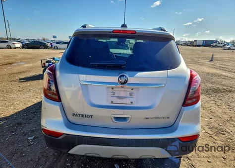 2021 Buick Encore Preferred z USA, uszkodzony, nr VIN KL4CJASB3MB301512